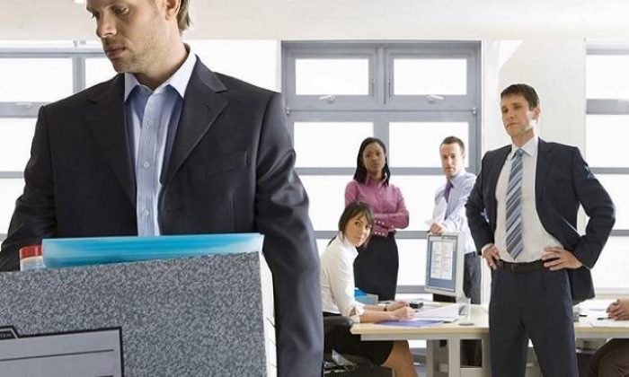 İş yerinin huzurunu bozan çalışan tazminatsız atılacak!