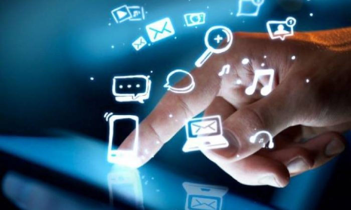 İnternet, sadece iletişim için mi kullanılmalı?