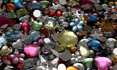 Değerli taş koleksiyoncusu