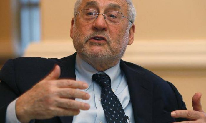Nobel ödüllü Ekonomist Joseph Stiglitz`den kritik uyarı