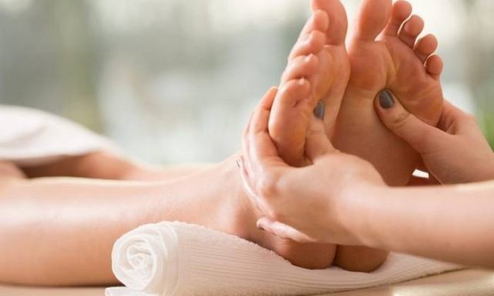 Refleksoloji ayak masajı terapisi ve faydaları