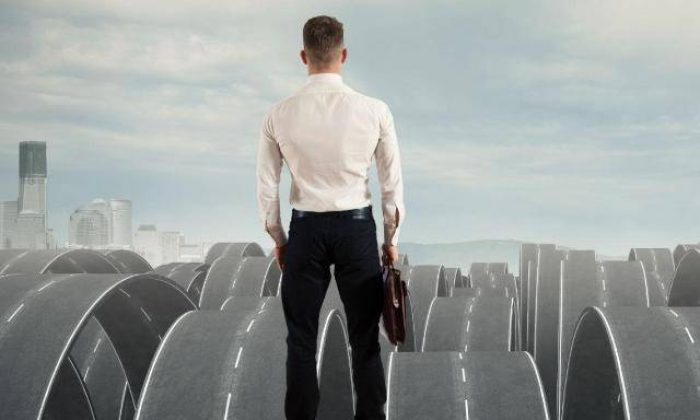 Finans liderlerinin zaafiyeti