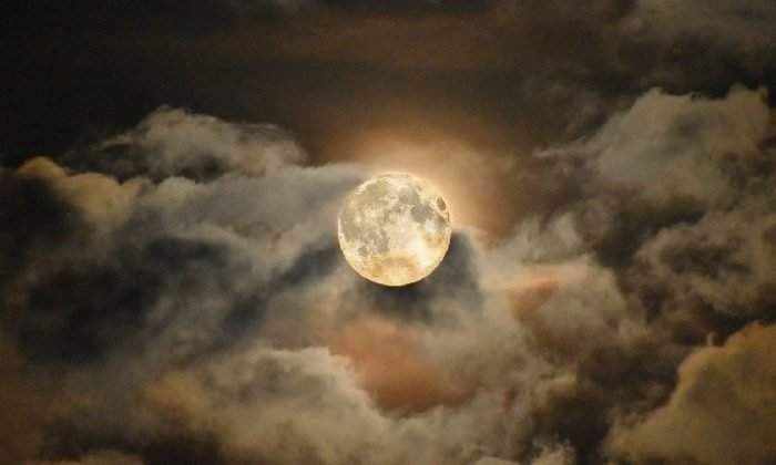 Karma astroloji: 14 Eylül Balık Dolunayı!