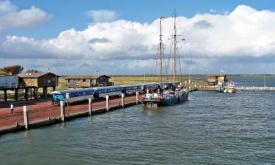 Tren misiniz? Gemi mi?