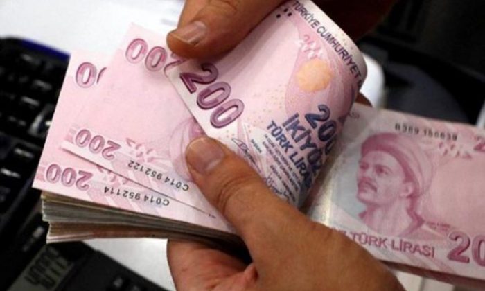 Esnafın Halkbank kredilerine yüzde 50 ve yüzde 100 faiz indirimi