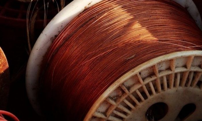 Bakır fiyatları, 8 yılın en yüksek seviyesinden geriledi