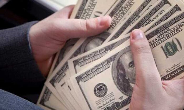 Merkezin sert müdahalesine rağmen Dolar yeniden 14 lirayı aştı